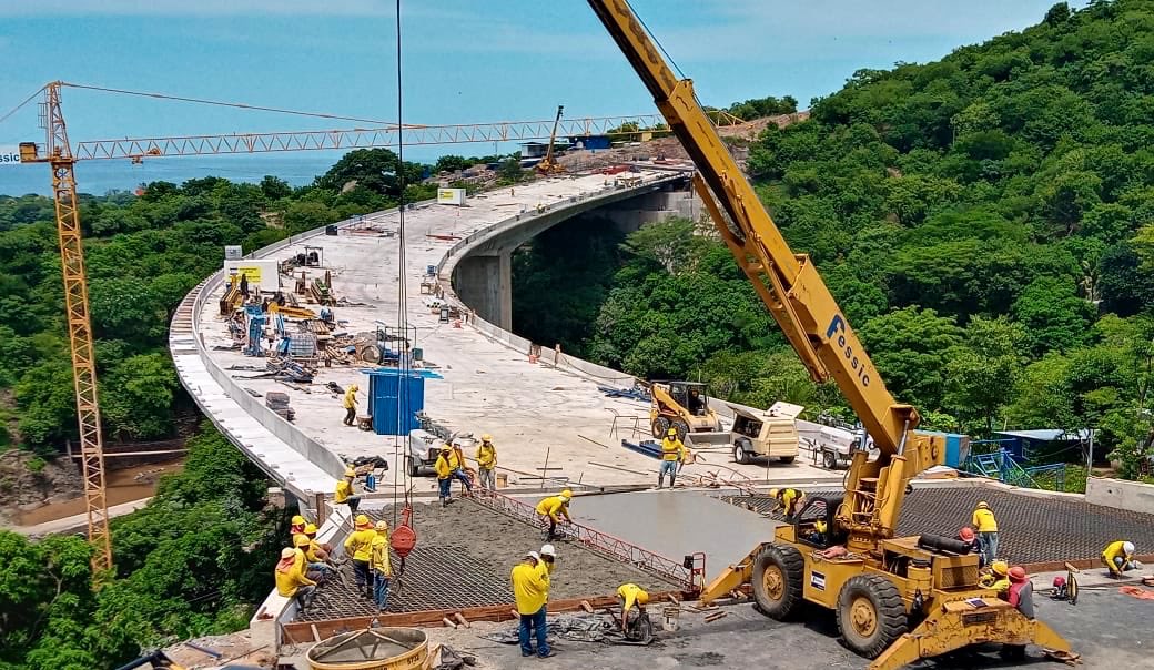 gobierno-del-presidente-bukele-trabaja-en-tres-grandes-proyectos-de-infraestructura-vial